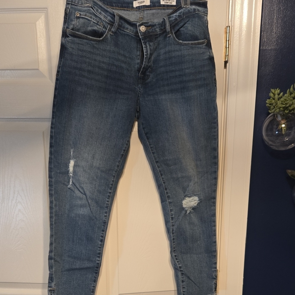 Kensie Distressed Blue Boyfriend Jeans